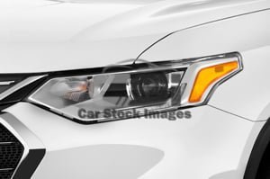 2021 Chevrolet Traverse 1LT 5 Door SUV Head light