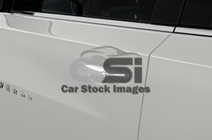 2021 Chevrolet Traverse 3LT 5 Door SUV Door handle