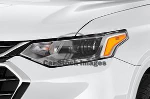 2021 Chevrolet Traverse High Country 5 Door SUV Head light