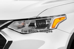 2021 Chevrolet Traverse LS 5 Door SUV Head light