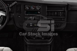 2021 GMC Savana 2500 Passenger Van Instrument panel