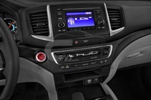 2021 Honda Pilot LX 4 Door SUV Climate control