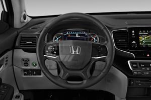 2021 Honda Pilot Touring 4 Door SUV Steering wheel