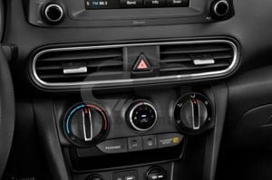 2021 Hyundai Kona SE 4 Door SUV Climate control