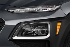 2021 Hyundai Kona SEL 4 Door SUV Head light