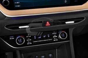 2021 Hyundai Sonata Hybrid Limited 4 Door Sedan Climate control