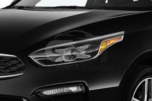 2021 KIA Forte EX 4 Door Sedan Head light