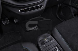 2023 Abarth 500e Turismo 3 Door Hatchback Gearshift