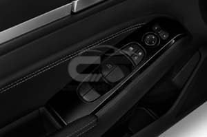 2024 Nissan Altima SL 5 Door Sedan Doorcontrols