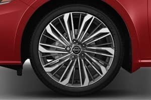 2024 Nissan Altima SL 5 Door Sedan wheelcap