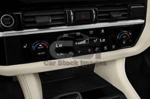 2024 Nissan Pathfinder SL 5 Door SUV Tempcontrol